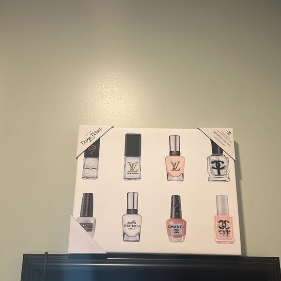 Design District Wall Art Chanel Gucci, LV etc - Picture 3 of 4